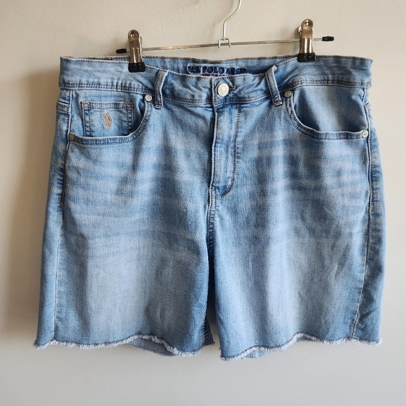 U.S. Polo Assn. Light Blue Denim Shorts Stretchy Comfortable Size 14, 6" Inseam - Picture 1 of 8